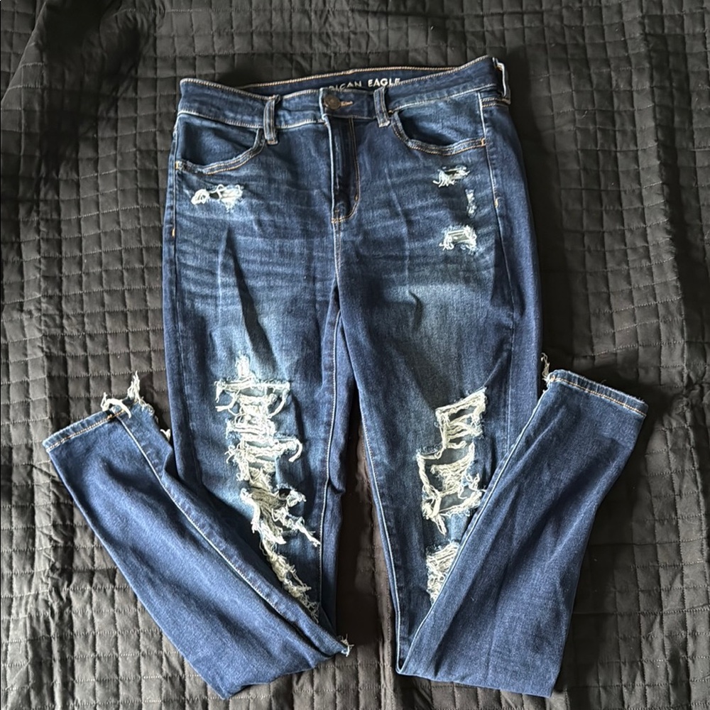 American Eagle Outfitters Women's Distressed Blue Jeans